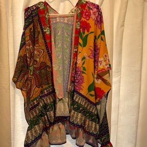 Umgee woman’s poncho/ shrug